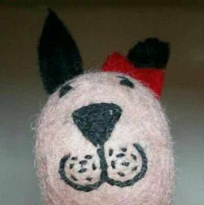 拝啓皆様。現実逃避隊-げん-です。げんげんて呼ばれてたりします。仲良くしてください。趣味垢。
座右の銘『いいかげんに
てきとうに
わがままに』
好きな音を浴びて酒を美味く呑んでます。敬具。