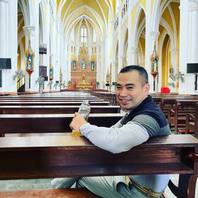 OxWk725480's profile picture. Love music, travelling, food!