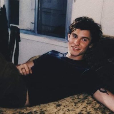 qyllin's profile picture. °•no one with a crush on a fairy can be truly frightening at heart•°