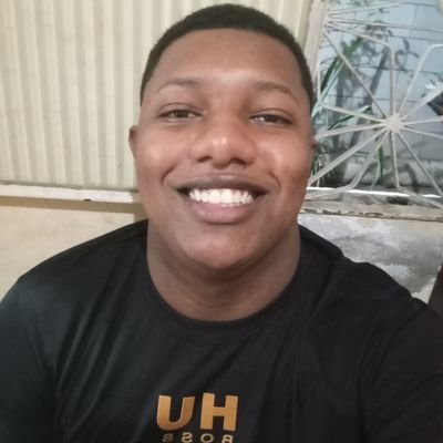 Carvalh9_'s profile picture. 