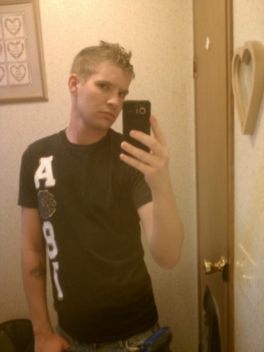 I'm 21yo,single, down to earth, and speak my mind and there isn't a question I won't answer, and yes I'm gay.