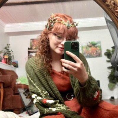 Lina41829856's profile picture. hermitcraft, empires, misadventures etc + hunger games