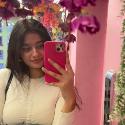 pragyayy_'s profile picture. I'M NOT ON ANY DATING APPS.