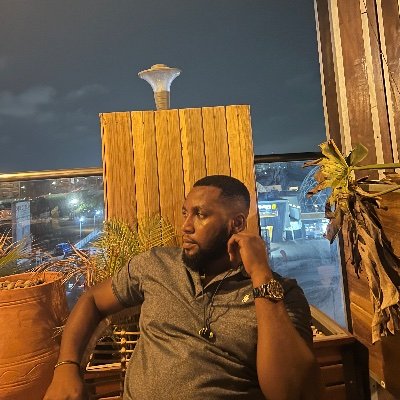 solarmisty's profile picture. God first, make money, look phresh