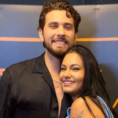 Fecho os meus olhos e vivo em ti @gustavopmioto No insta: abrigogm
