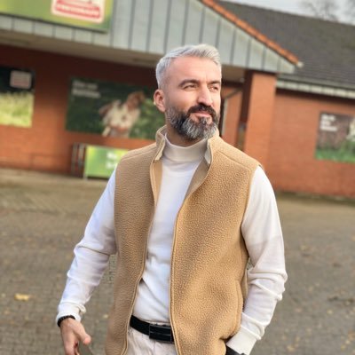Sallalliimmoo91's profile picture. As Kurdem .(2+2=1)💪🏻💪🏻bjit peshmerga,❤️YPG,❤️gerilla❤️ liebe Deutschland 🇩🇪 visca Barcalona ⚽️...Argentina🇦🇷مهتم بالرياضة والثقافة والسياسة