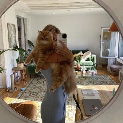 George_Holden6's profile picture. 𝗘𝗺𝗯𝗿𝗮𝗰𝗶𝗻𝗴 𝘁𝗵𝗲 𝗯𝗲𝗮𝘂𝘁𝘆 𝗼𝗳 𝗶𝗺𝗽𝗲𝗿𝗳𝗲𝗰𝘁𝗶𝗼𝗻 🌹
Eyes like a camera, capturing memories in pixels 📷
Dreaming big, loving hard, and laugh