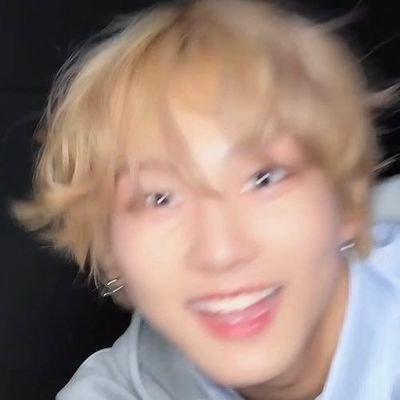 enhyllit lover. jungwon lovebot. / seventeen, ateez, lesserafim, txt.