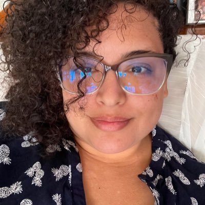 Mari_Sky's profile picture. little monster | escrevo sem pensar e tem erros de digitação também :) insta mariannesouza