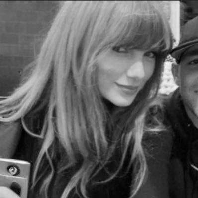 4ugvsst_'s profile picture. eras sg n1