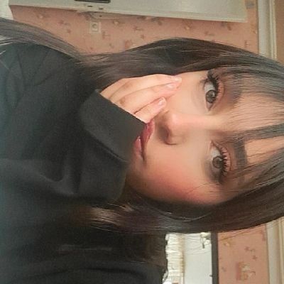 tozhalo's profile picture. برو بیرون درم پشت سرت ببند ممنون .