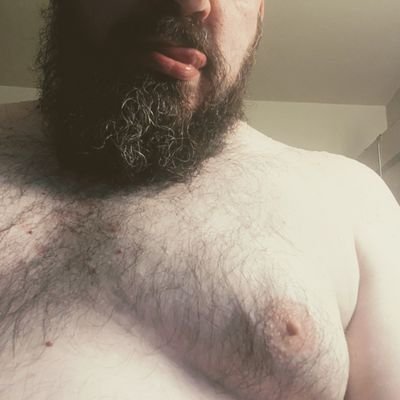 CNY guy here exploring my kinks, fetishes, dirty thoughts... love TnA, bbws, piss, Bi-Bear, trans, BBC, gooning and more! love some jerk or goon buds!