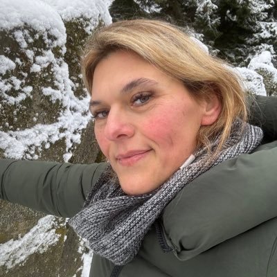 emineertugrul32's profile picture. 