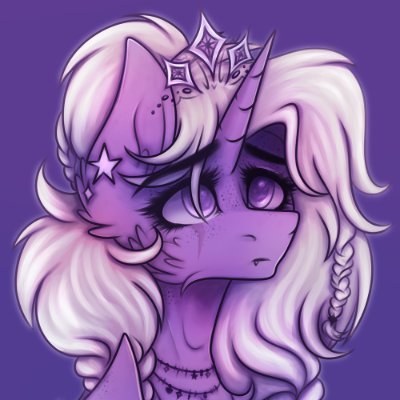 ★ Digital & Traditional Artist ★
★ Level 21 | Female | British ★