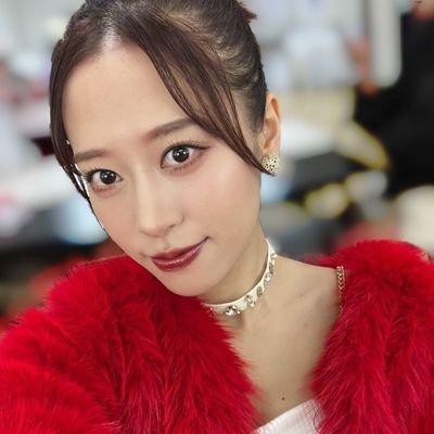 可愛い子(女優、モデル、アイドル、アナウンサー)が好きなオタクです笑 基本は可愛い子推しですが岩ちゃんだけは別格で世界一格好いい♥️兄の影響でスポーツ観戦好き⇒野球、サッカーが鉄板だけど他のスポーツも好き☆巨人⇒2吉川尚輝・コンサ⇒箱推し。デビュー時代からのハロオタ。歌姫小田さくらちゃん一筋🌸OGは全員好き☺