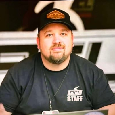 The Official Twitter feed of @iplaycornhole National College Director Chris Burrell. Tournament Director with @L_C_Cornhole #LakeCountryCornhole #GetHooked