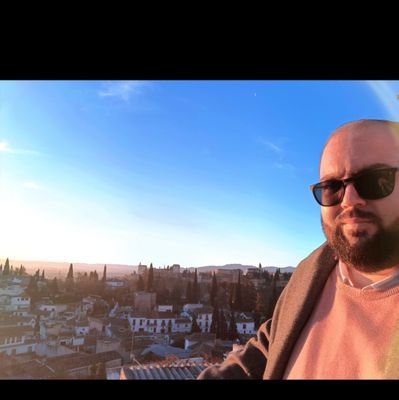 manolojf_17's profile picture. Non c`è sconfitta nel cuore di chi lotta. Músico de @lascigarreras. 32 años, Sevillano, Sevillista, cofrade y amante del carnaval.