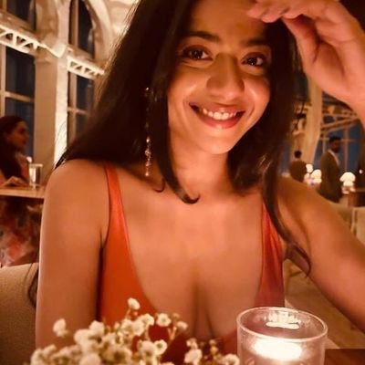 X के माध्यम से जीवन को व्यक्त करने की कोशिश कर रहीं हूँ.!