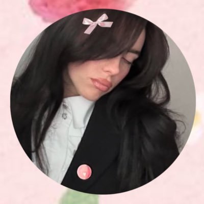 luveilish3's profile picture. 𝕒𝕓𝕓𝕚𝕖 𝕤𝕒𝕨 𝕙𝕒𝕝𝕝𝕖𝕪’𝕤 𝕔𝕠𝕞𝕖𝕥 𝕝𝕚𝕧𝕖 27/7/25  ੈ♡⸝⸝🍓~⋆