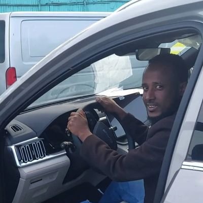 ለማንኛውም የብረታ ብረት ስራዎች፣ በር እና መስኮት፣ኤሚቴሽን በሮች፣ግሪል፣ ደረጃዎች፣ በተለያዩ ዲዛይኖች እንሰራለን እዘዙን 0925460551 0703552546