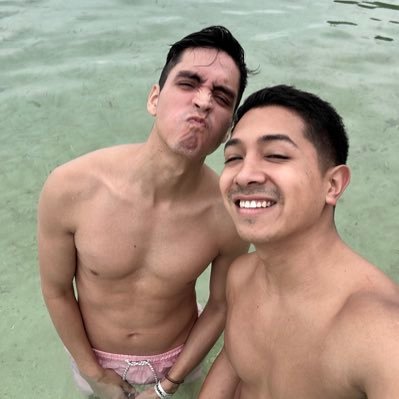 AntDan2209's profile picture. Latin Couple, new here 👬
