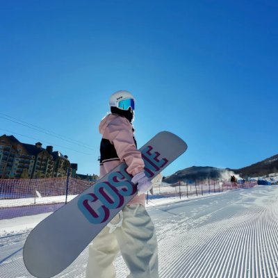 Anne_ls1's profile picture. 열심히 일할수록 더 행운이 따르죠🍀. 기억하세요, 모든 반짝임 뒤에는✨ 숨은 땀과 끈기가 있습니다💦.