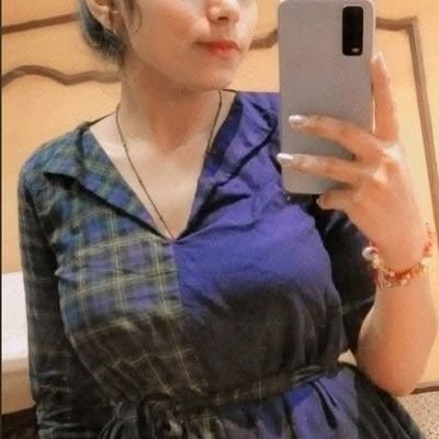 RubabUme94123's profile picture. 