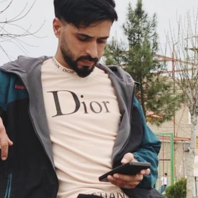 quraoshi71926's profile picture. خصلت قریشی  نباشد تکیه بر بازو کسی 🧐
من عقاب سرکشم به تنهای خودم یک لشکر ✌