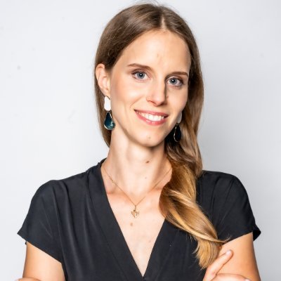 Matka czwórki 👶🏼👧🏼🧒🏼👩🏼. Lekarka. Rezydentka medycyny rodzinnej, a wcześniej pediatrii. Prezes Fundacji Matki Lekarki. Lubię dobro💙