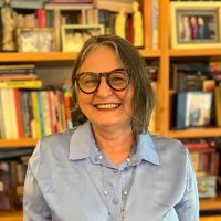 AnistiaNuncaMais🚩🇧🇷🇨🇺🇯🇴🇻🇳🇲🇿 (@terezandrade) 's Twitter Profile