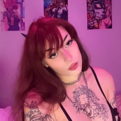 18+ ♡ Artist / Chaotic Goblin / Meshing Metal with Cute