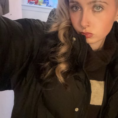 ChristinaM50585's profile picture. 19//spam