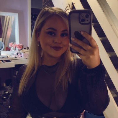Probs a bad idea following me, i have no idea where i’m going🤷🏼♀️🌸