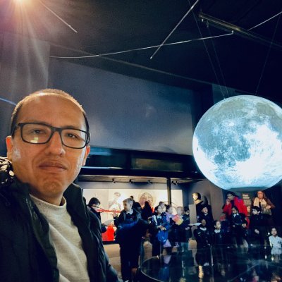 Full Stack Developer, entrepreneur, civil engineer , I love learn new things (podcast, sci-fi books)😉 .