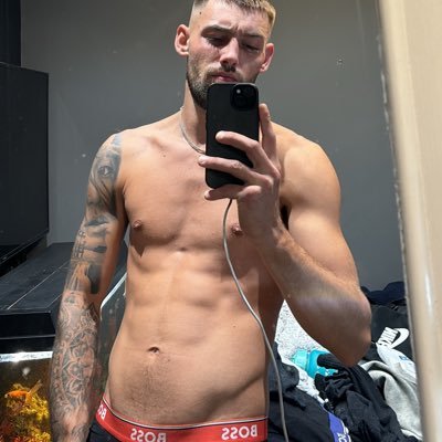 cjwys's profile picture. 