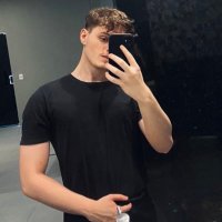 Lewa (@lewavlr) 's Twitter Profile
