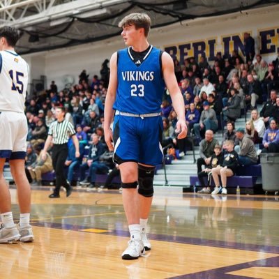 24:Up UA Rise 17u | New Berlin West ‘26 | 6’3 Guard I evankern11@gmail.com I 262-424-0617 l 4.01 GPA