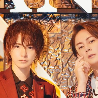 ホスト業界20年、上京9年目🇯🇵36歳🐍特技は繁盛店創り✨️強みは20代前半の体力💪 ホストクラブ経営コンサルとスゴイサウナ事業と不動産事業他株主兼オーナーを数社。愛する日本の行末を案じる有志達と政治や農業に接客的に参加しながら、赤字数千万の店を仲間と人生かけて再建中🇯🇵 #100日後に完成するホストクラブ