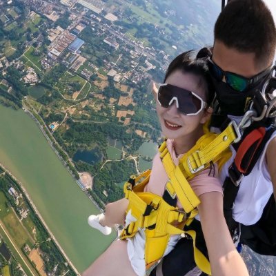 LeeAnneRp1's profile picture. 격차가 있습니다. 당신은 야망을 가질 자격이 없고, 당신이 겪었던 고통을 받을 자격도 없습니다.