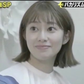 桜井玲香さんを応援してます!①期生【若月佑美•伊藤万理華•中田花奈•西野七瀬・星野みなみ•秋元真夏】②期生【鈴木絢音•新内眞衣•寺田蘭世•堀未央奈•佐々木琴子】さん達も応援しています!どうかよろしくお願いします☺️
