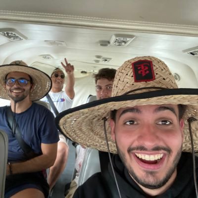 victorm1209's profile picture. me gusta dormir y comer, antes jugaba fifa