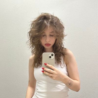 🇪🇸 • cyber security something @ 🍺 company • I love linux and cars