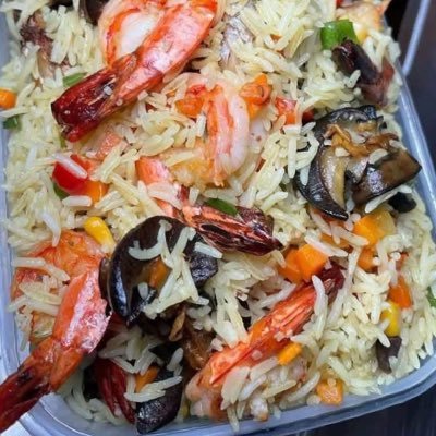 gift_eseose's profile picture. beauty therapist /chef creamy