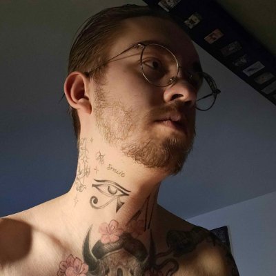 - French #callofduty player ( AR player) 🎮
- 5 LANS ♚ ♛
- Challenger Coach/Analyste for ?
#CODleague