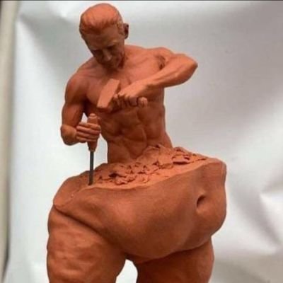 QairyKe's profile picture. man UTD, physics, learning crypto