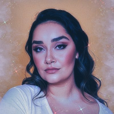 msAnaRam01's profile picture. Mexicana. Graphic Designer. Creative Individual. Fueled by Coffee♡.