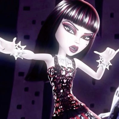 katieattracts's profile picture. 16