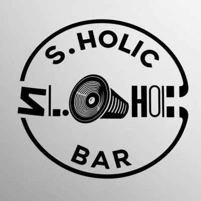 通常営業時間19:30~ 月曜定休 飲み放題2時間2000円(お通し別) ショット300円~ 貸切プラン45000円~(初回割引あり)