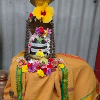 ஒரு நாள் நீ நானாக
வேண்டும்!
நான் நீயாாக
வேண்டும்
அன்று உனக்கு
புரியும் நான் படும்
வேதனை☺😃😇🙏🙏