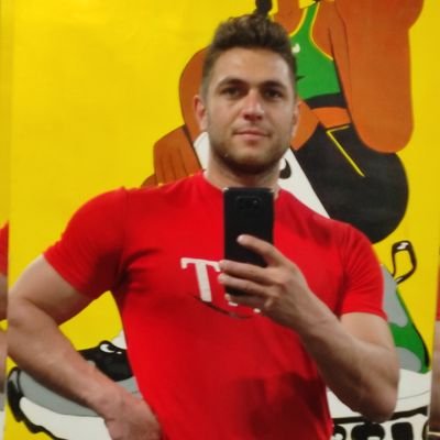 RezaZr9729's profile picture. 